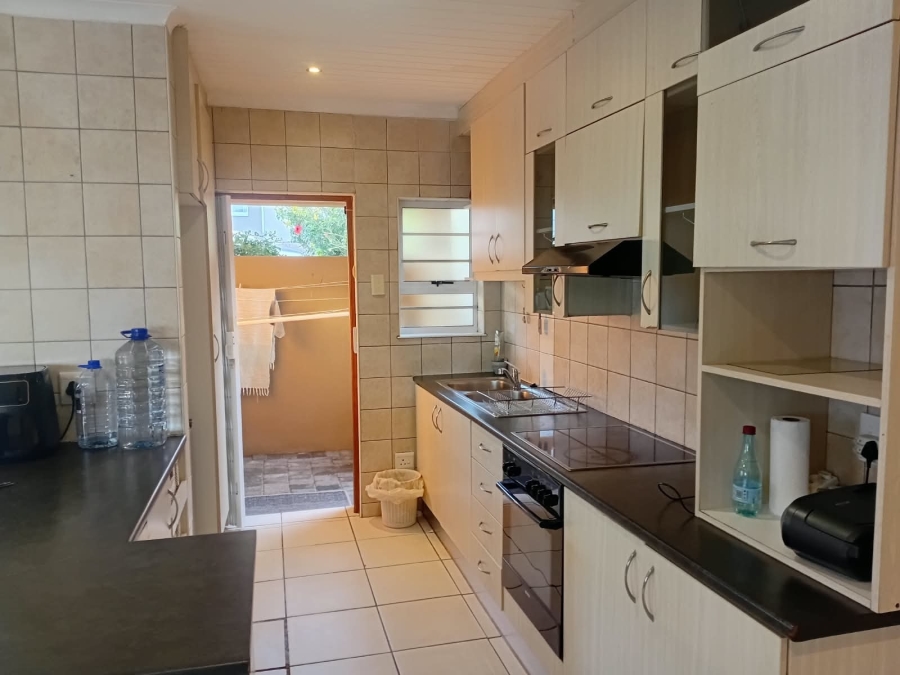 To Let 3 Bedroom Property for Rent in Beacon Bay North Eastern Cape